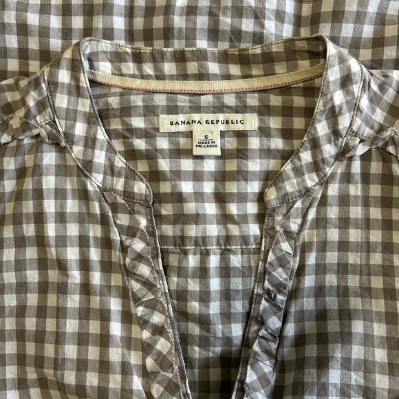 Banana Republic Gingham Blouse - Picture 3 of 6